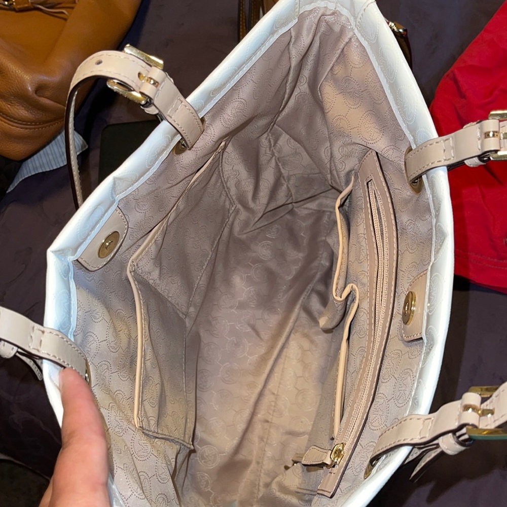 White Michael Kors bag